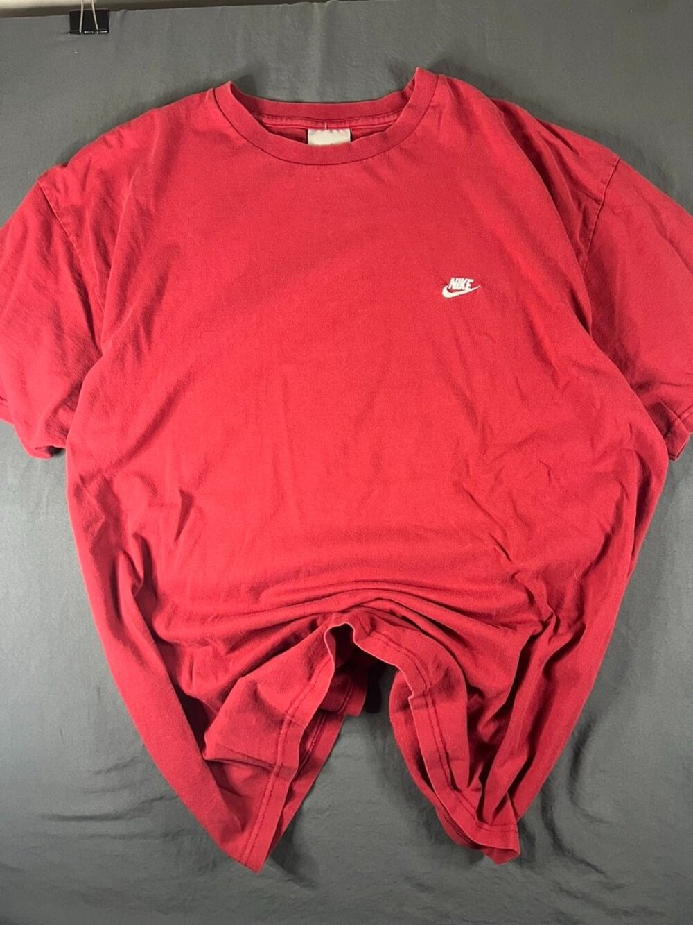 Vintage Y2K 2000s Nike Silver Tag Plain Tee Men’s XL Red Embroidered Logo